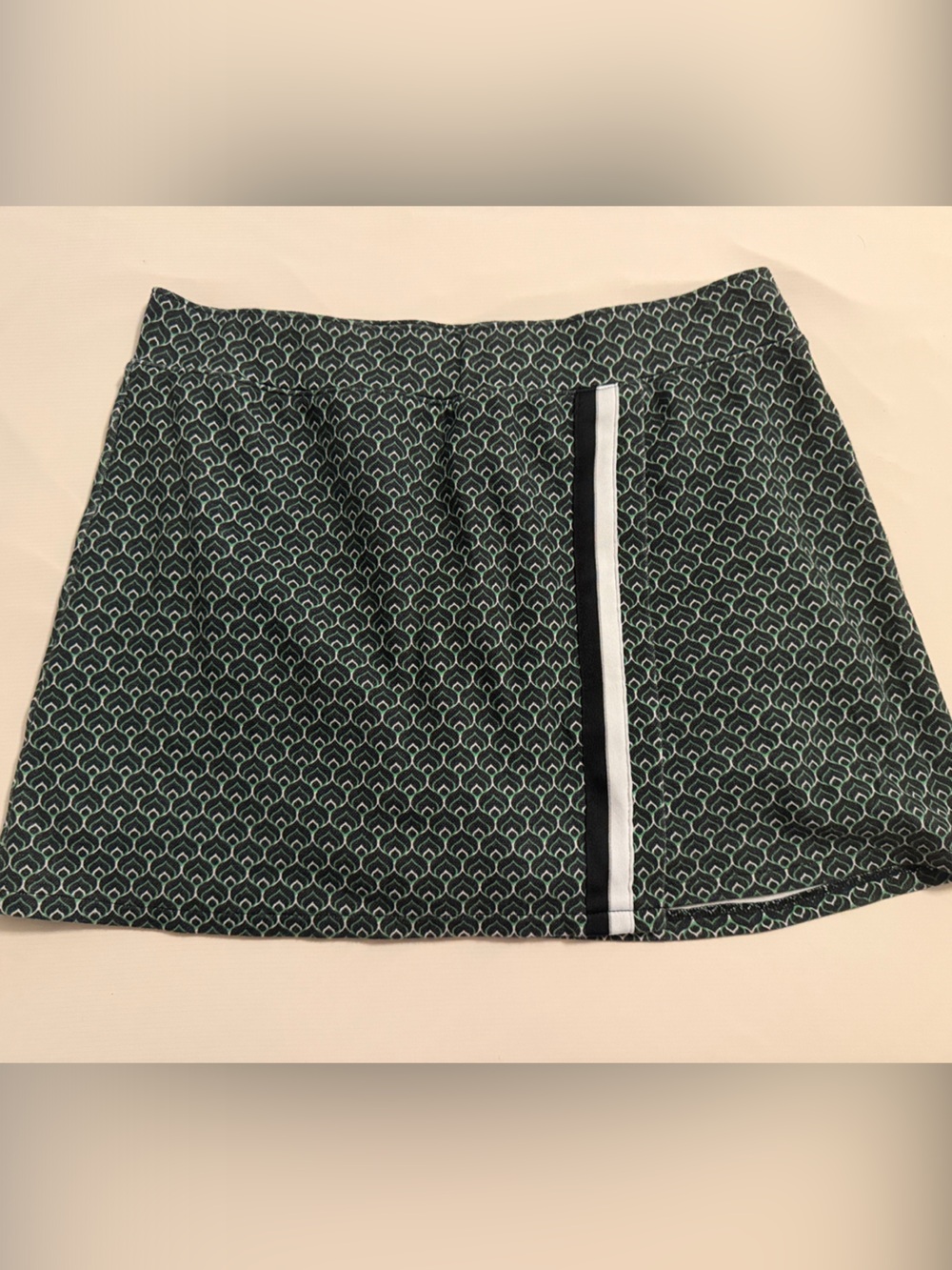 Women's Patterned Mini Skirt in Dark Green